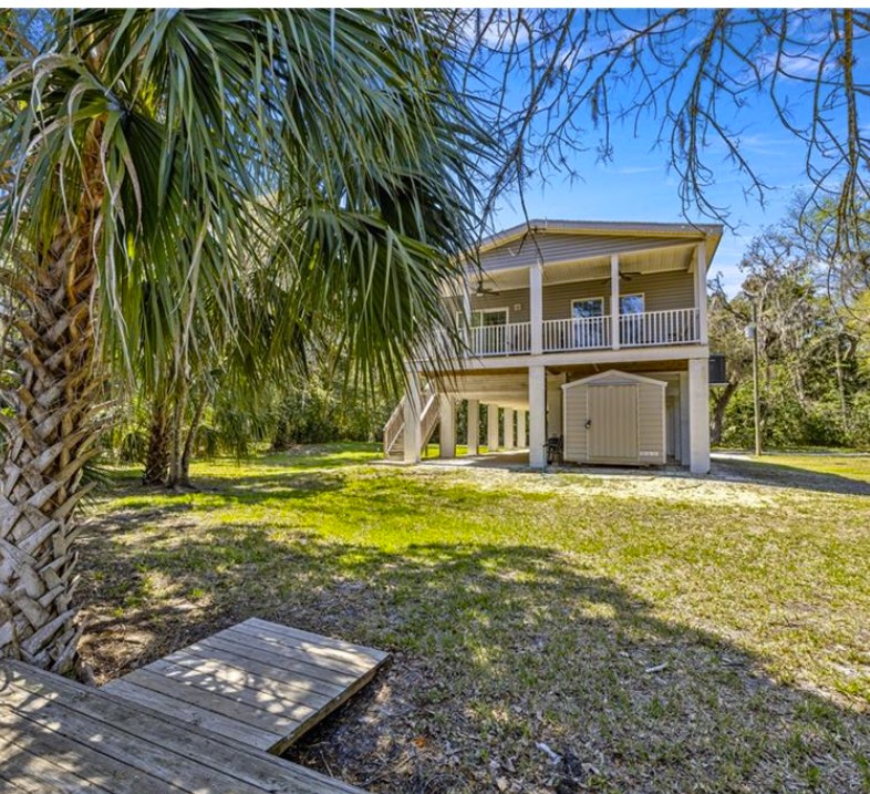 Flood zones Citrus County elevated waterfront home